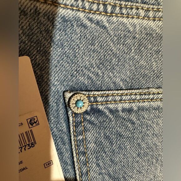 Guess Repose 80’s Brand New cutoff shorts - Picture 6 of 7